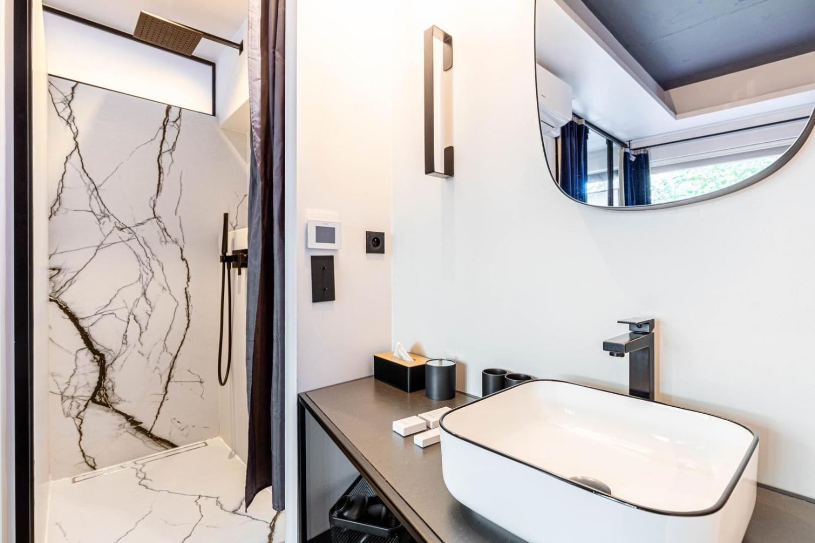 Modern Family Apartment Next To The Eiffel Tower ปารีส ภายนอก รูปภาพ