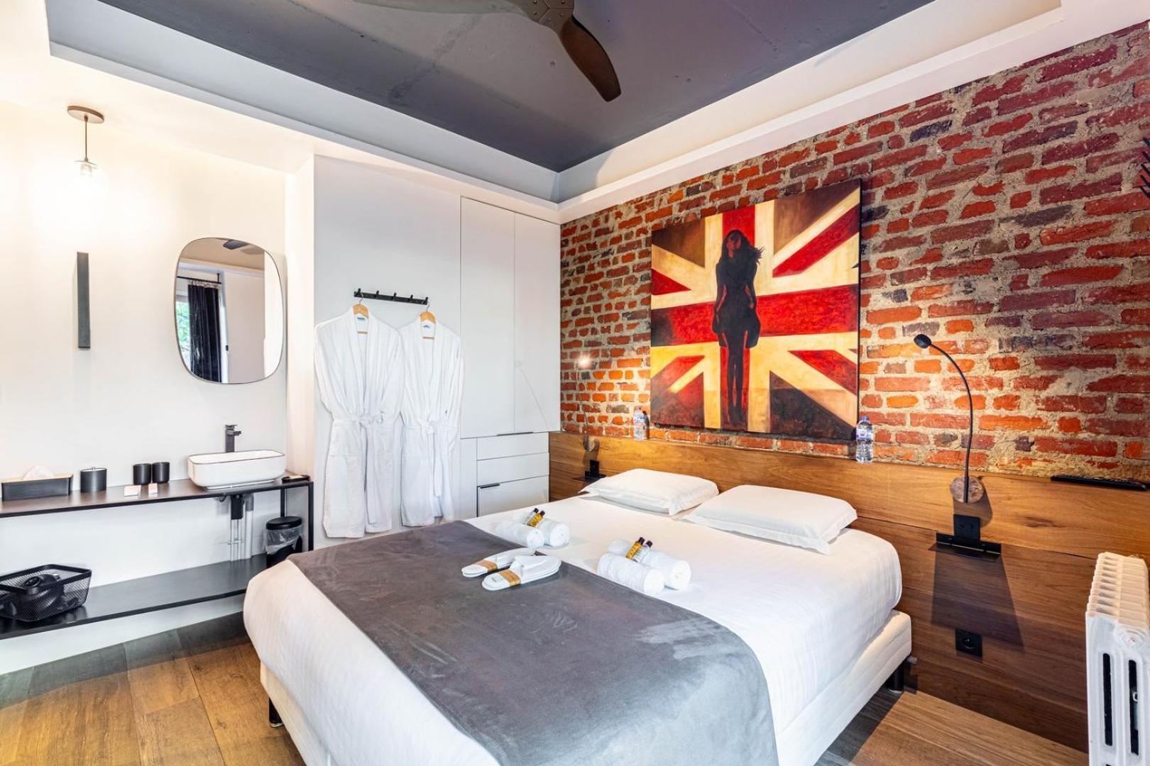 Modern Family Apartment Next To The Eiffel Tower ปารีส ภายนอก รูปภาพ